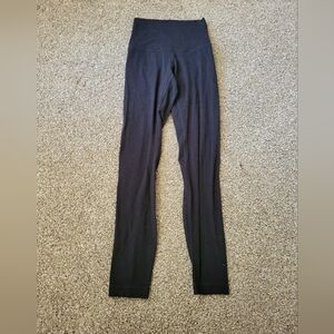 Classic Black Lululemon Active wear Outdoor Size 0 Leggings
